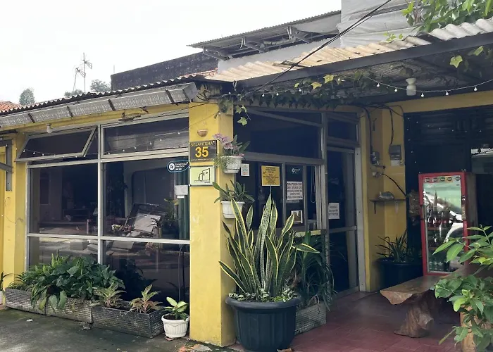 Rumah Kuning Syariah