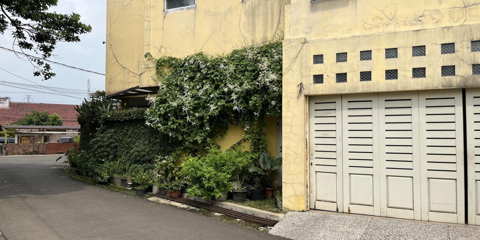 Rumah Kuning Syariah Wisma tamu